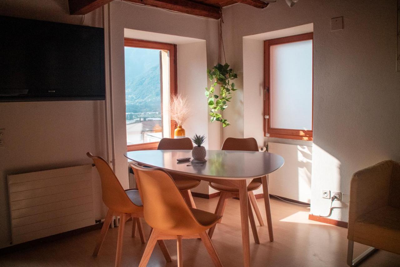 Wisteria House - Holiday Apartment Cadenazzo Kültér fotó
